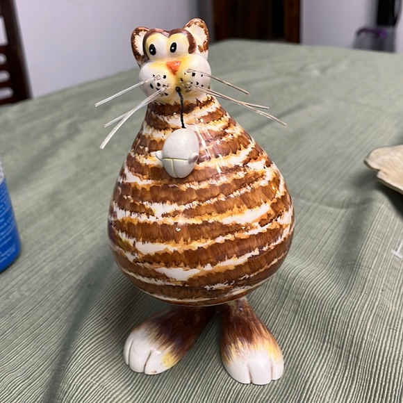 2006 ANIMAL ANTICS bobble body brown striped cat with computer mouse - Picture 1 of 6